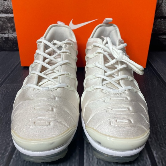 Nike Air VaporMax Plus White Platinum 924453-100 Men's Size 12 - Picture 2 of 10